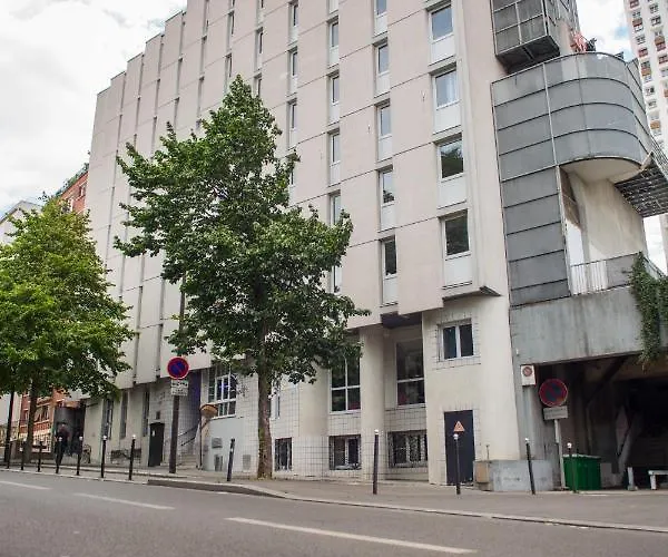 Auberge De Jeunesse Hi Paris Le D'ArtagnanHostel